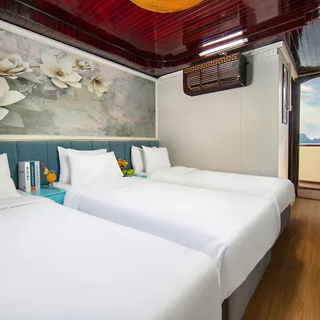 Halong Fantasea Cruise Hotel Ha Long Exterior photo