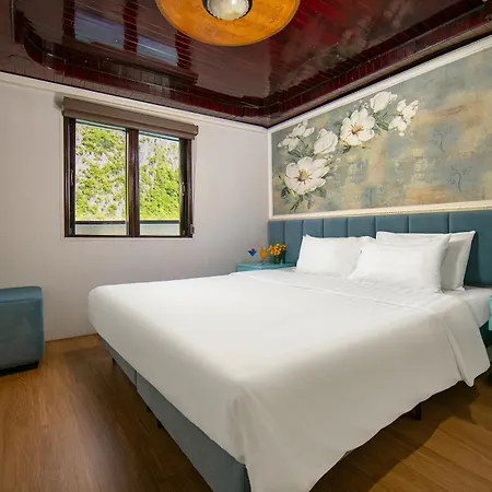 Halong Fantasea Cruise Hotel Ha Long Exterior photo
