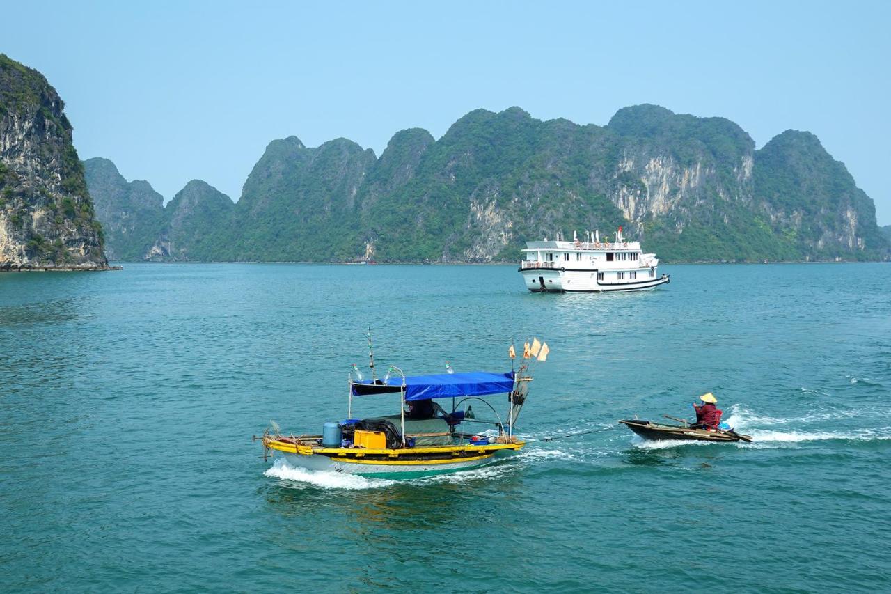  Halong Fantasea Cruise