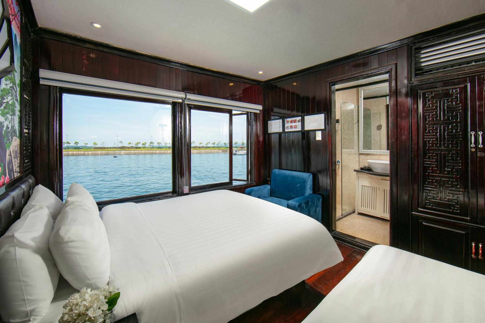 Halong Fantasea Cruise  2*
