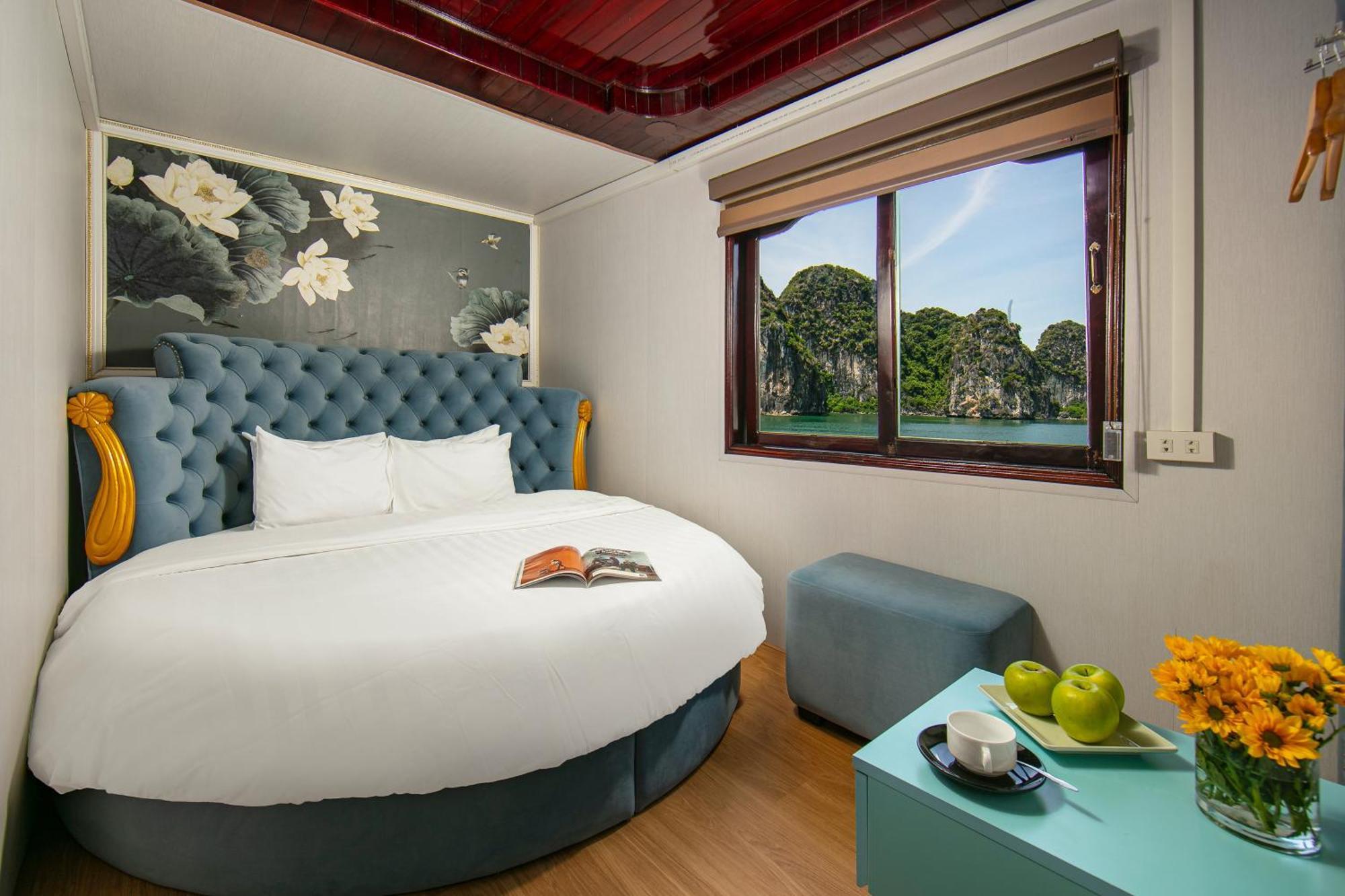 Halong Fantasea Cruise
