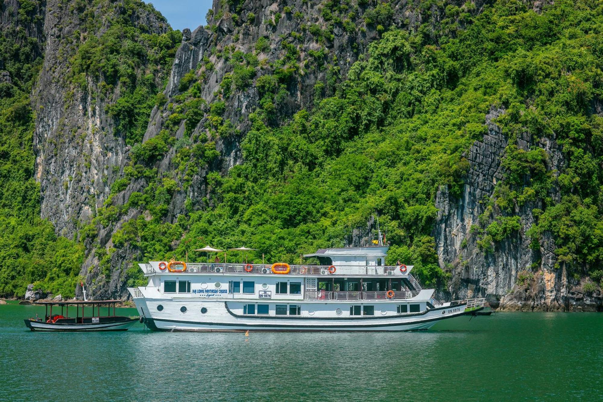 Halong Fantasea Cruise 2* Ha Long