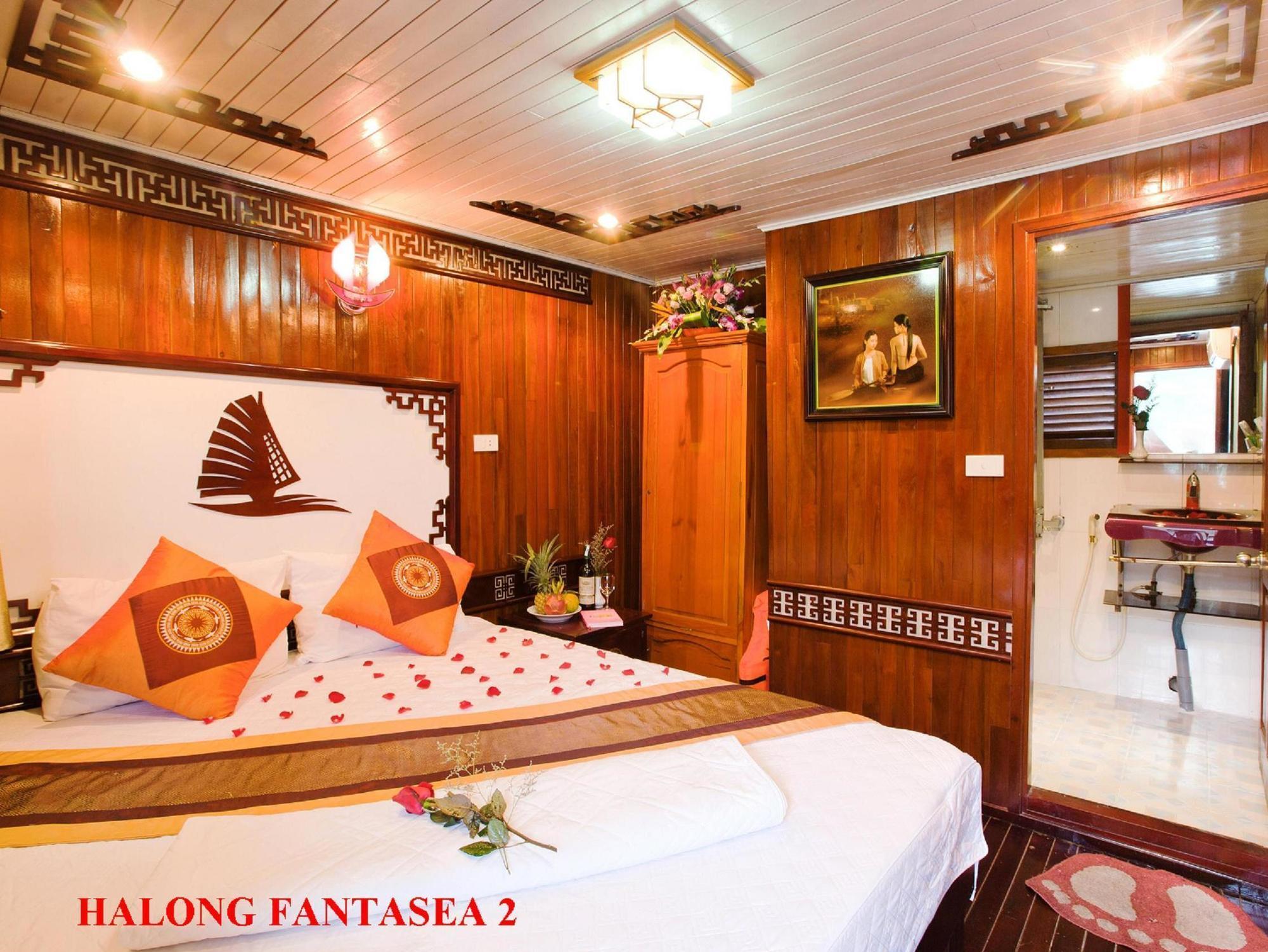  Halong Fantasea Cruise Ha Long