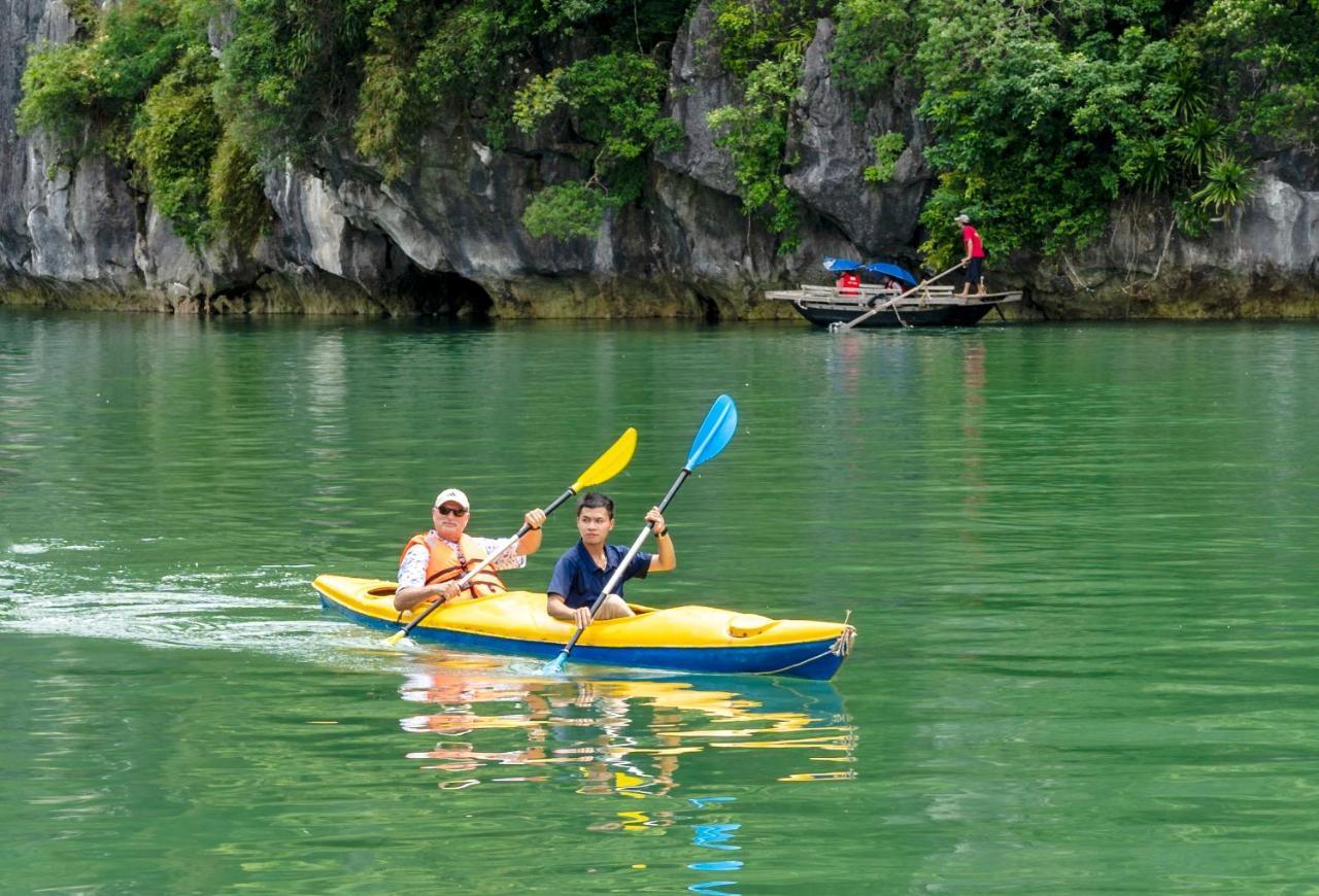Halong Fantasea Cruise  2*