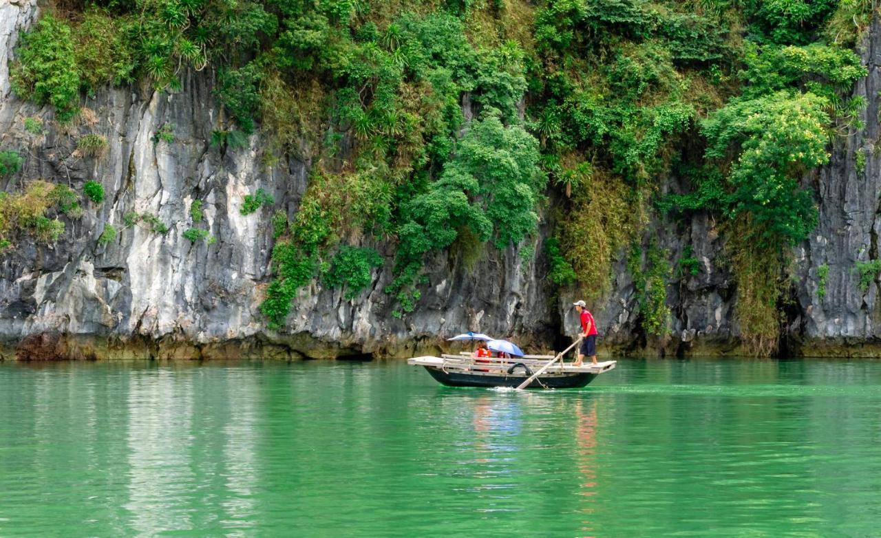  Halong Fantasea Cruise 2*