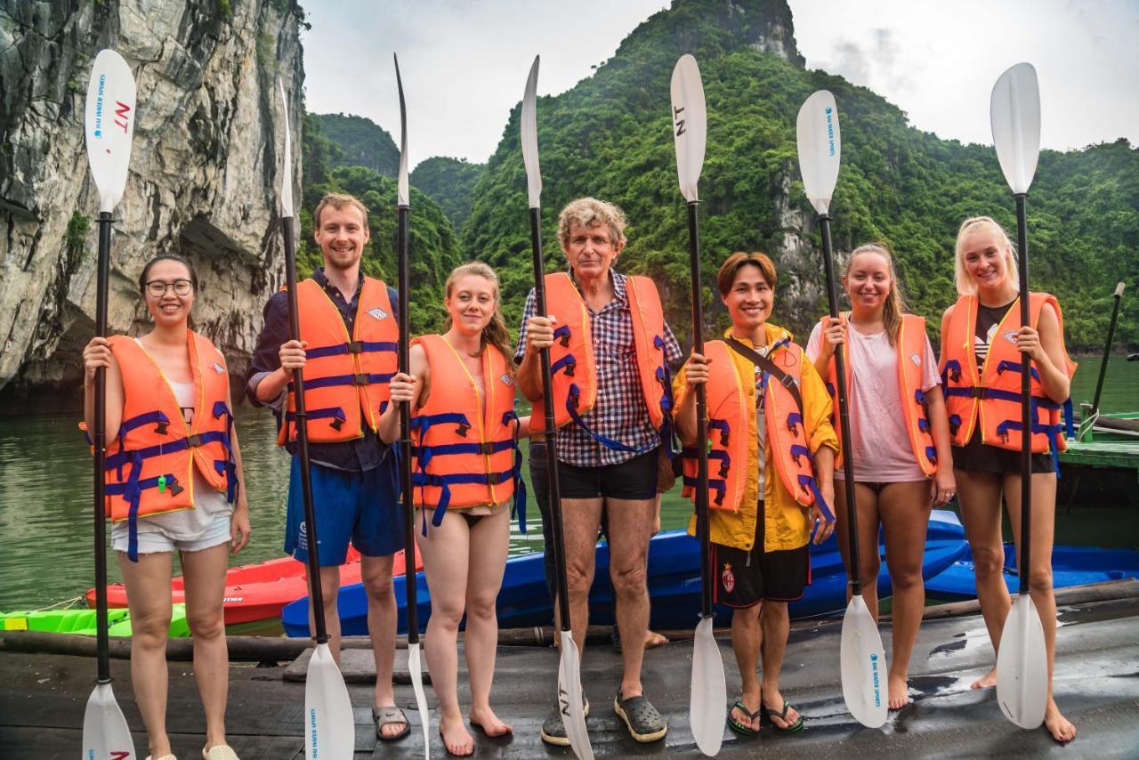 Halong Fantasea Cruise  Ha Long