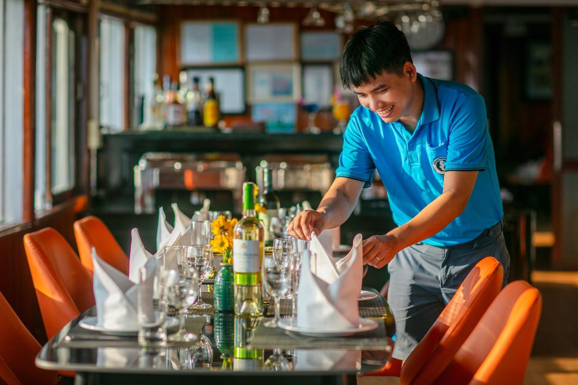  Halong Fantasea Cruise