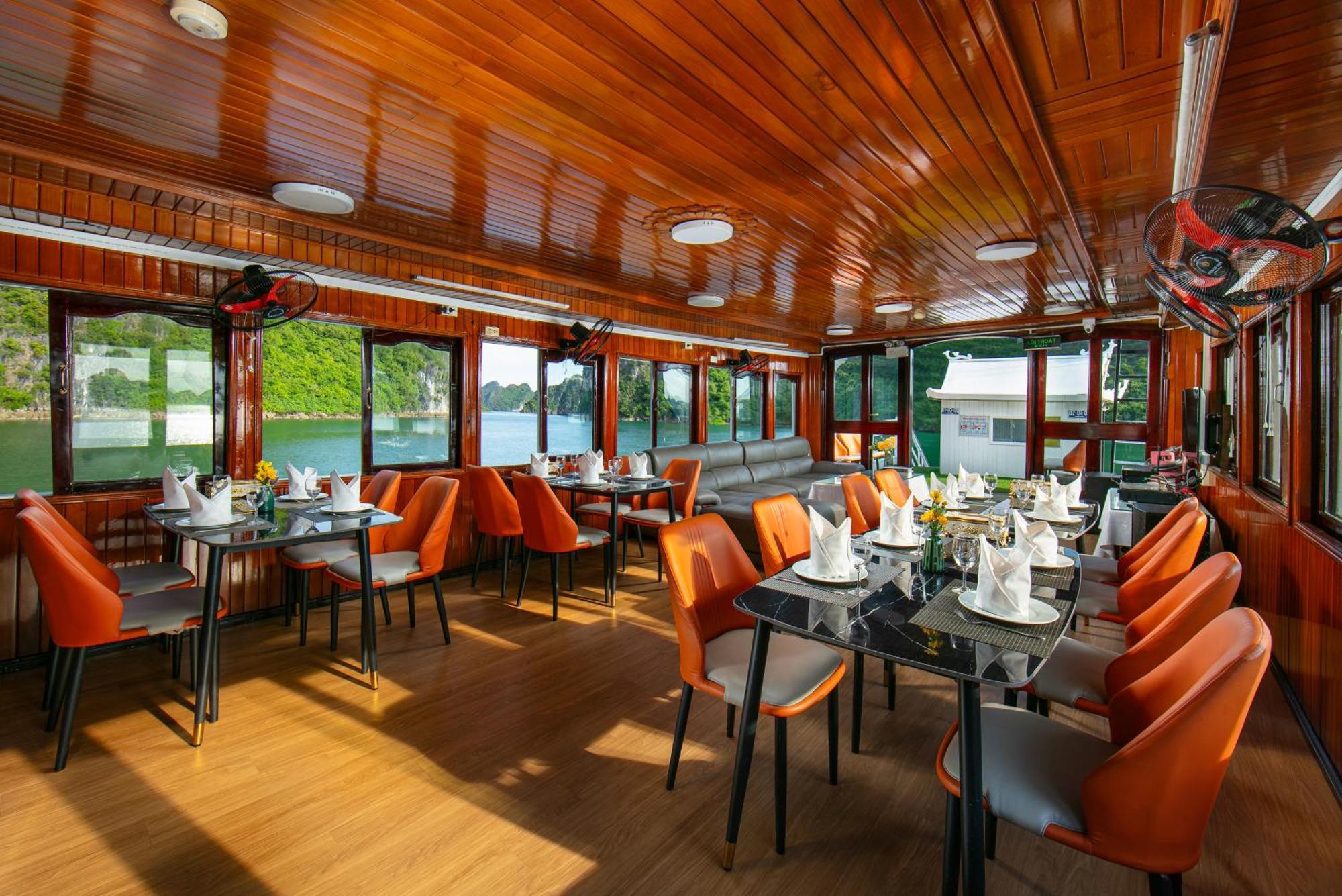 Halong Fantasea Cruise 2* Ha Long